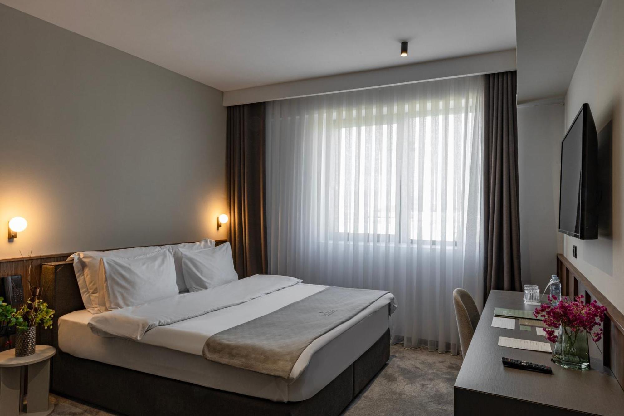 Actor Hotel Suto Orizari Εξωτερικό φωτογραφία